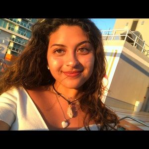 Meet your Posher, Catalina